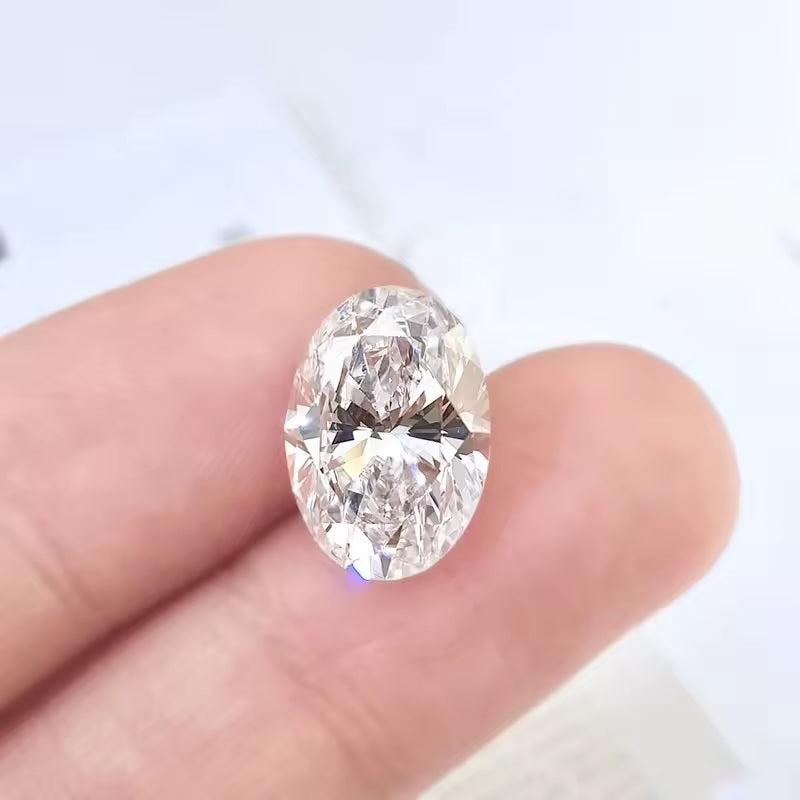 Moissanite - Oval Cut